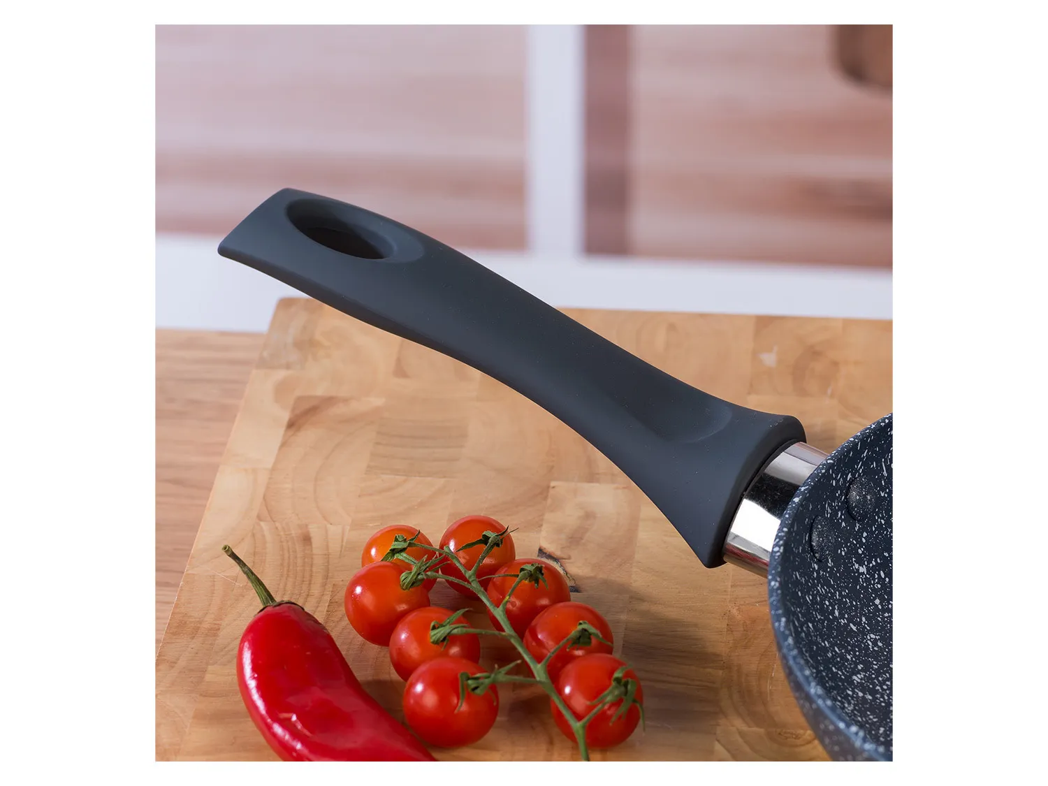 Russell Hobbs Wok, casserole à manche, sauteuse ou casserole, Aluminium Nightfall Collection Blue Marble