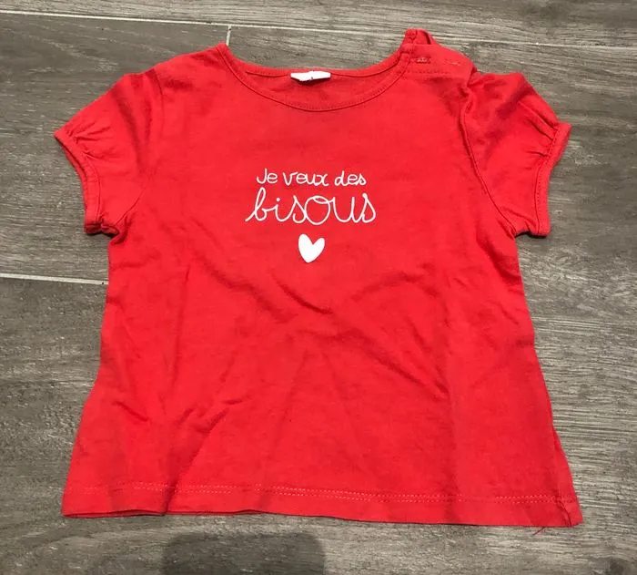 Teeshirt 12 mois je veux des bisous rouge - 9 mois  | Beebs